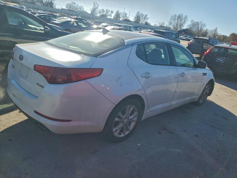 97306195 :رقم المزاد ، 5XXGN4A72DG256406 vin ، 2013 Kia Optima مزاد بيع