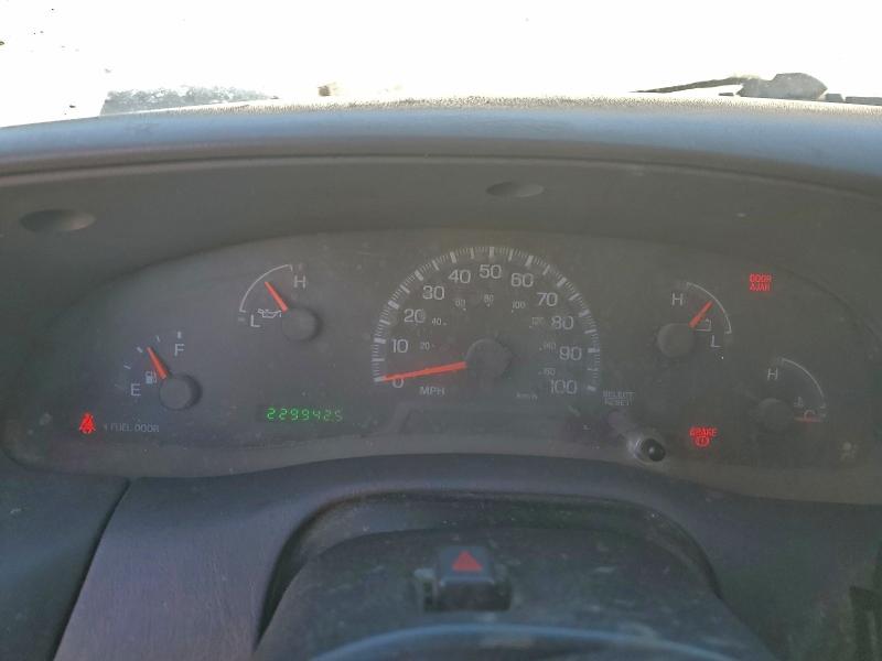 Auction sale of the 2000 Ford F150, vin: 1FTRX18W4YNB17399, lot number: 95997265