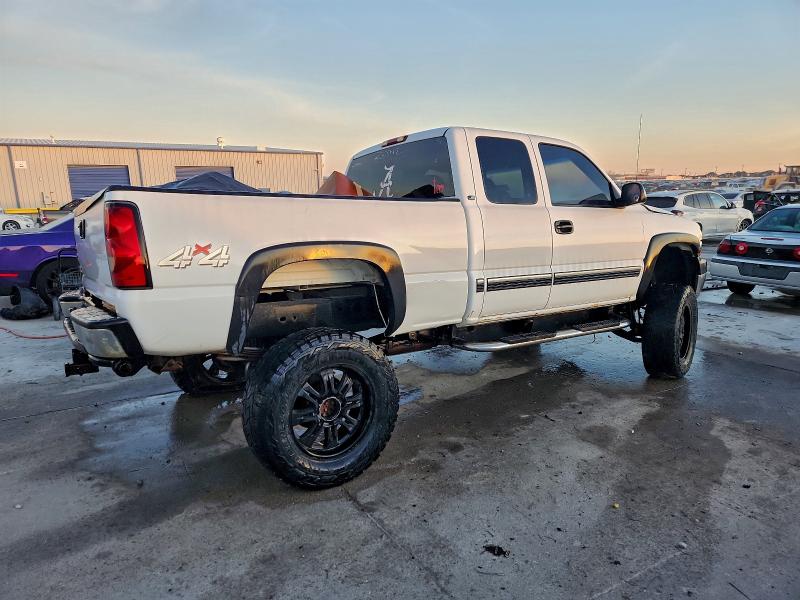 Продажа на аукционе авто 2001 Chevrolet Silverado, vin: 1GCHK29U81E240593, номер лота: 99033805