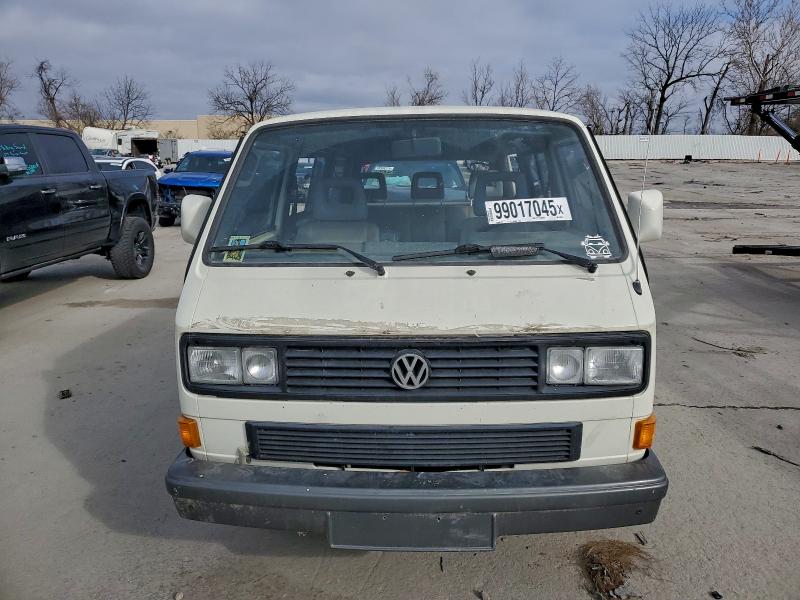 99017045 :رقم المزاد ، WV2YB0256LH083575 vin ، 1990 Volkswagen Vanagon Bu مزاد بيع