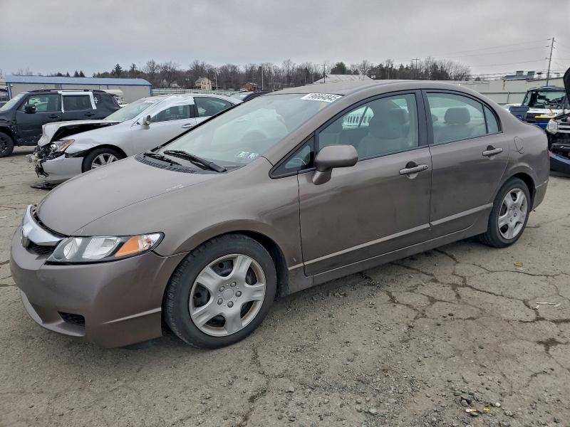Auction sale of the 2010 Honda Civic, vin: 2HGFA1F53AH559475, lot number: 96664845