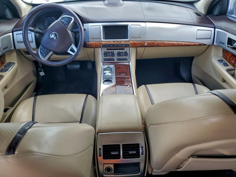 Продаж на аукціоні авто 2015 Jaguar Xf 3.0 Spo, vin: SAJWA0F7XF8U55137, номер лоту: 98931225
