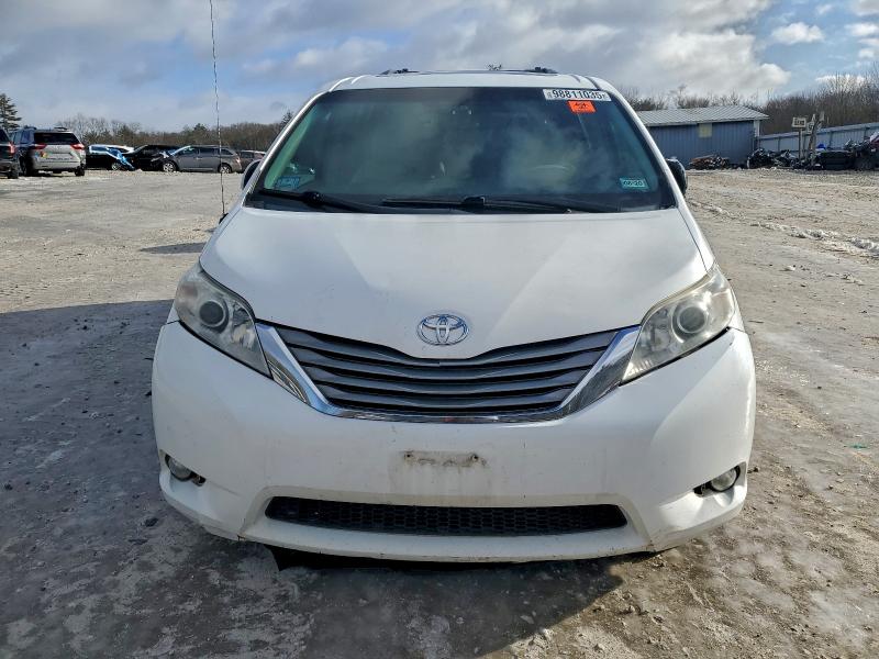 Aukcja sprzedaży 2011 Toyota Sienna Xle, vin: 5TDDK3DC0BS019018, numer aukcji: 98811035