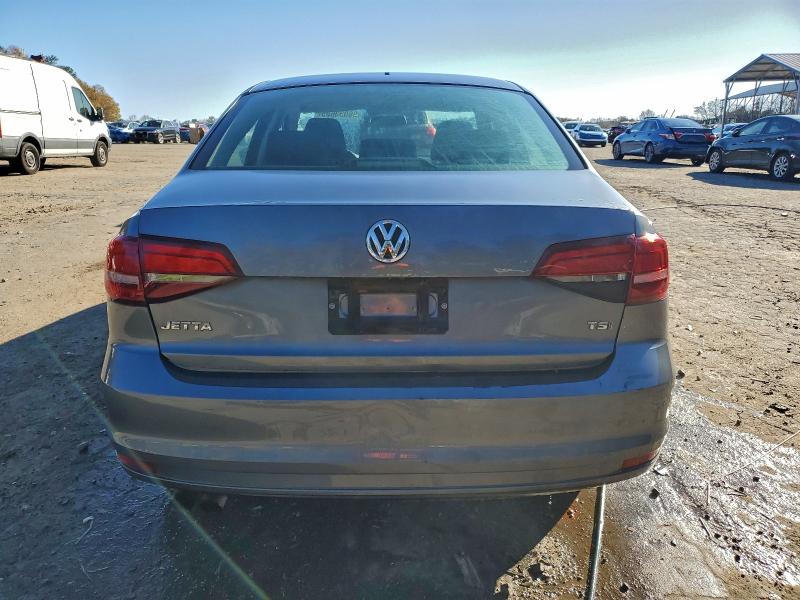 96033635 :رقم المزاد ، 3VW2B7AJXHM341818 vin ، 2017 Volkswagen Jetta مزاد بيع