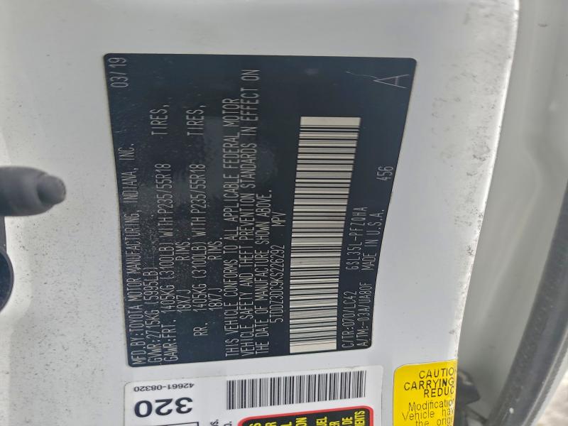 Продажа на аукционе авто 2019 Toyota Sienna Xle, vin: 5TDDZ3DC9KS226292, номер лота: 95211375