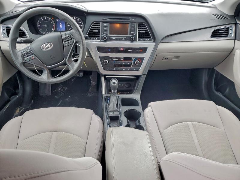 2015 Hyundai Sonata Spo მანქანა იყიდება აუქციონზე, vin: 5NPE34AF7FH027151, აუქციონის ნომერი: 94709485