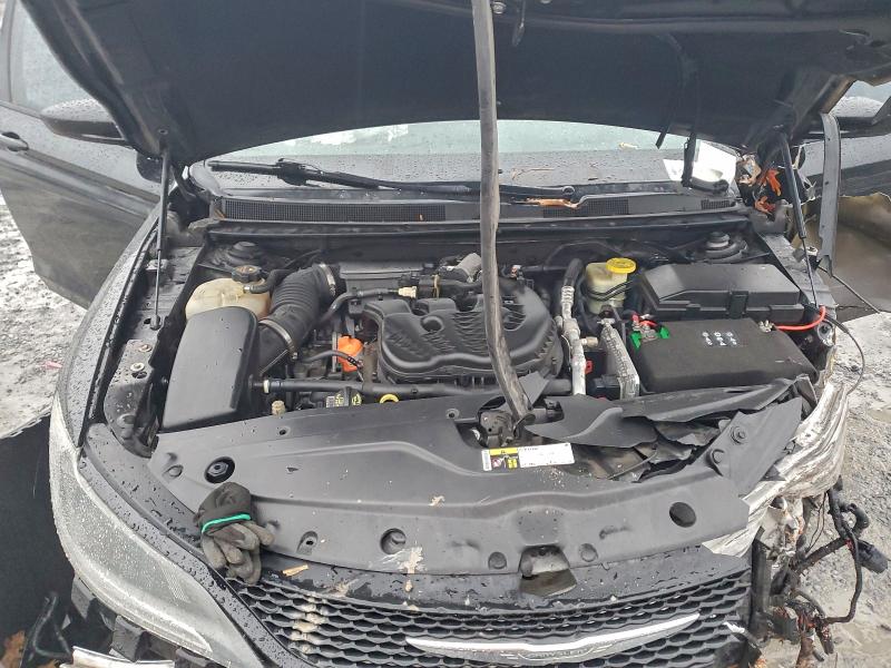 97441045 :رقم المزاد ، 1C3CCCDGXFN567460 vin ، 2015 Chrysler 200 مزاد بيع