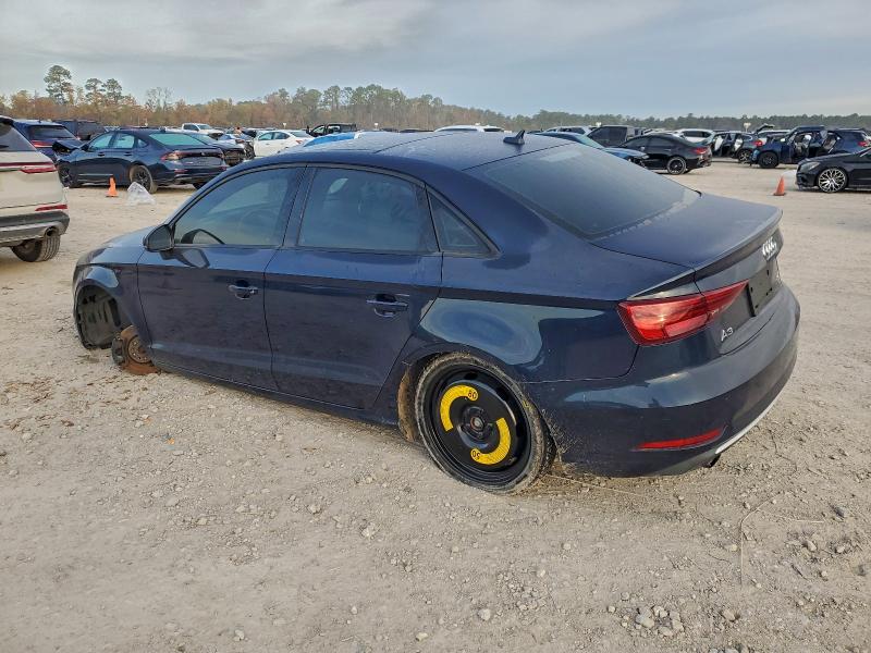 Продаж на аукціоні авто 2017 Audi A3, vin: WAUB8GFF1H1009637, номер лоту: 96502955