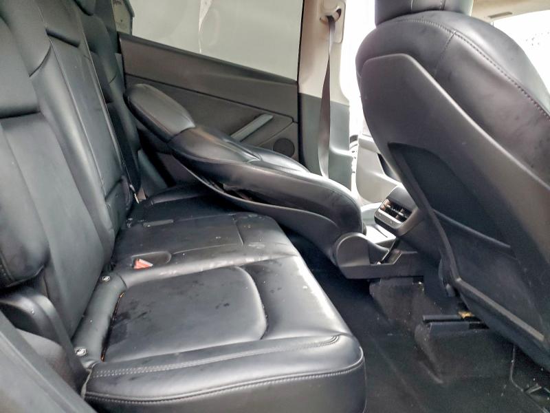 97030755 :رقم المزاد ، 5YJYGDEE1MF232852 vin ، 2021 Tesla Model Y مزاد بيع