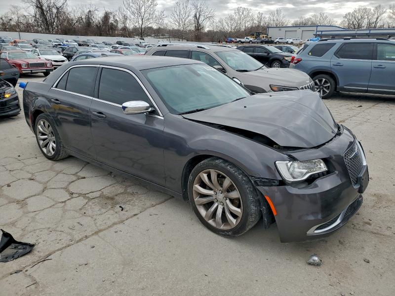 98065485 :رقم المزاد ، 2C3CCAAG1JH265128 vin ، 2018 Chrysler 300 مزاد بيع