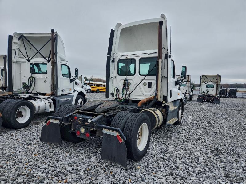 Auction sale of the 2015 Freightliner Cascadia, vin: 1FUBGEDV4FLGH4769, lot number: 93053505