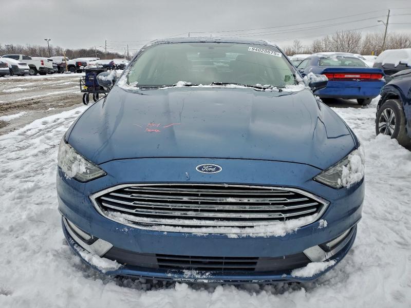 94028675 :رقم المزاد ، 3FA6P0H7XJR239327 vin ، 2018 Ford Fusion مزاد بيع