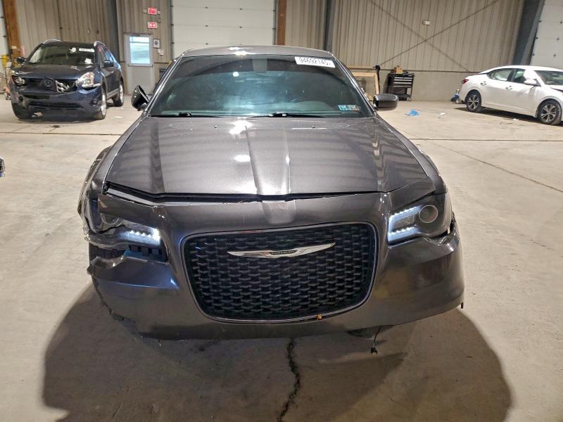 94692145 :رقم المزاد ، 2C3CCAGG3GH213063 vin ، 2016 Chrysler 300 مزاد بيع