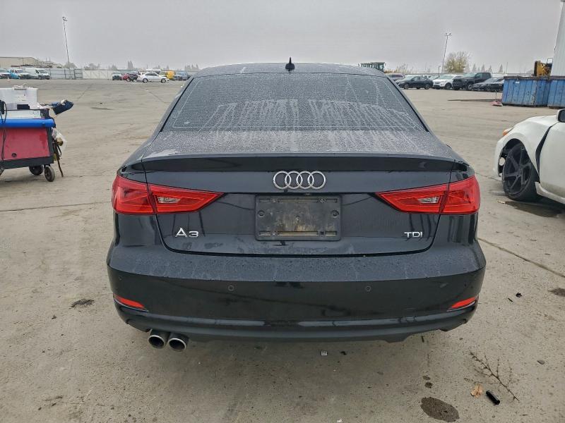 Продаж на аукціоні авто 2015 Audi A3 Premium, vin: WAUAJGFFXF1068053, номер лоту: 97026805