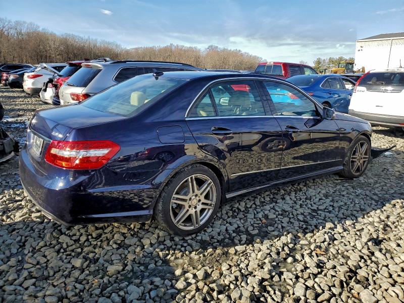 97370015 :رقم المزاد ، WDDHF8HB3BA279842 vin ، 2011 Mercedes-benz E مزاد بيع