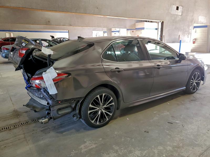 96549635 :رقم المزاد ، 4T1B11HK4KU805492 vin ، 2019 Toyota Camry مزاد بيع