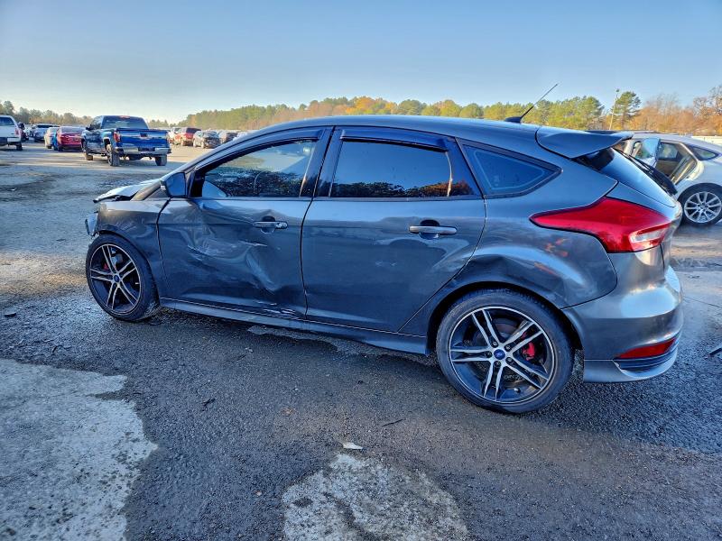 96392025 :رقم المزاد ، 1FADP3L98JL208951 vin ، 2018 Ford Focus مزاد بيع