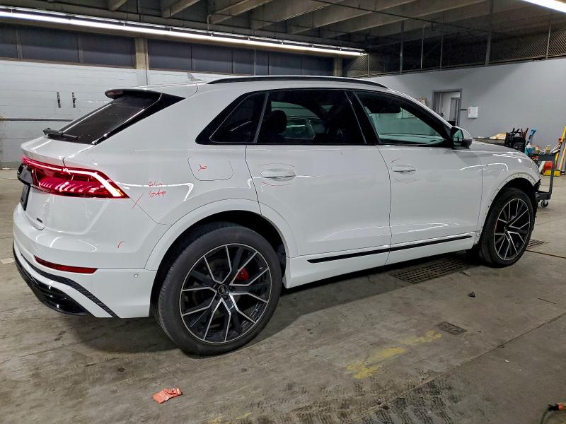 96466155 :رقم المزاد ، WA1EVBF18ND034667 vin ، 2022 Audi Q8 مزاد بيع