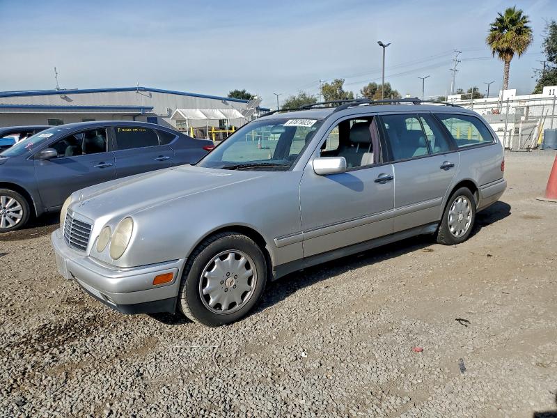 Auction sale of the 1998 Mercedes-benz E, vin: WDBJH65F4WA528431, lot number: 97879025
