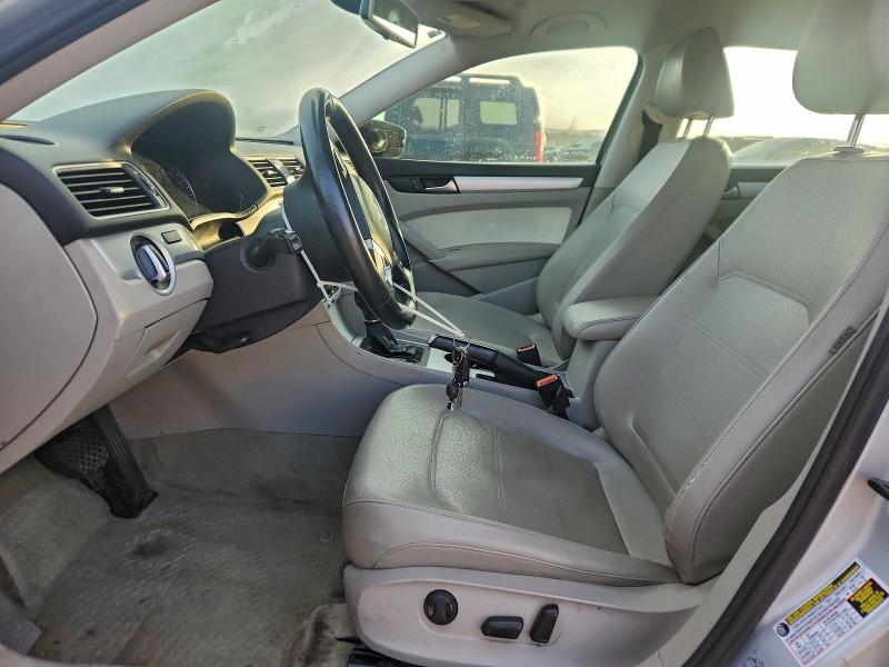 95415465 :رقم المزاد ، 1VWBH7A38DC130161 vin ، 2013 Volkswagen Passat مزاد بيع