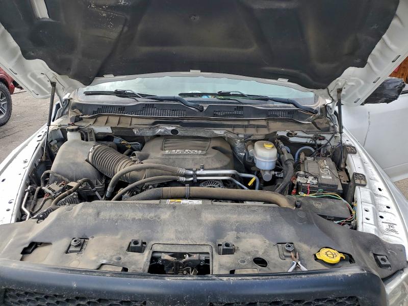 96390835 :رقم المزاد ، 3C6MR5AJ9JG332129 vin ، 2018 Ram 2500 مزاد بيع
