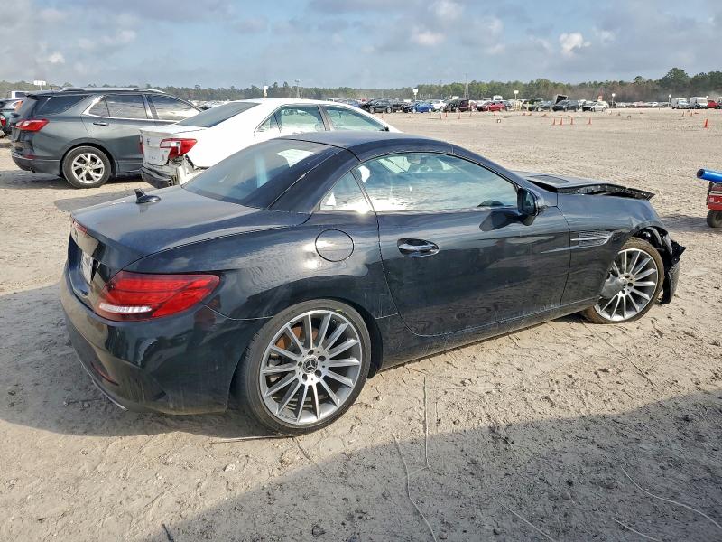 2020 Mercedes-benz Slc 300 მანქანა იყიდება აუქციონზე, vin: W1KPK3JA0LF170786, აუქციონის ნომერი: 98464175