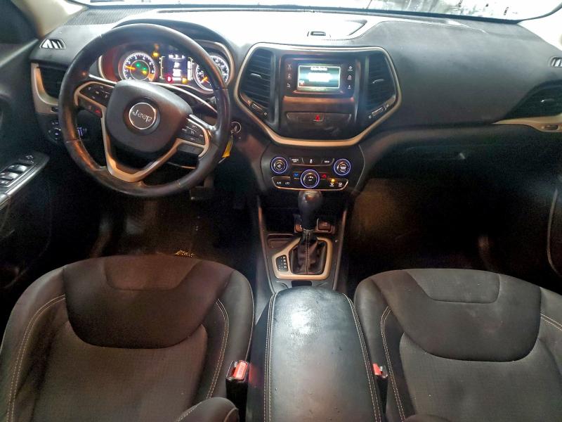95276935 :رقم المزاد ، 1C4PJLCB0FW657560 vin ، 2015 Jeep Cherokee مزاد بيع