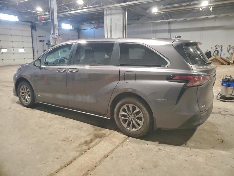 2021 Toyota Sienna Le მანქანა იყიდება აუქციონზე, vin: 5TDGSKFCXMS019048, აუქციონის ნომერი: 97506265