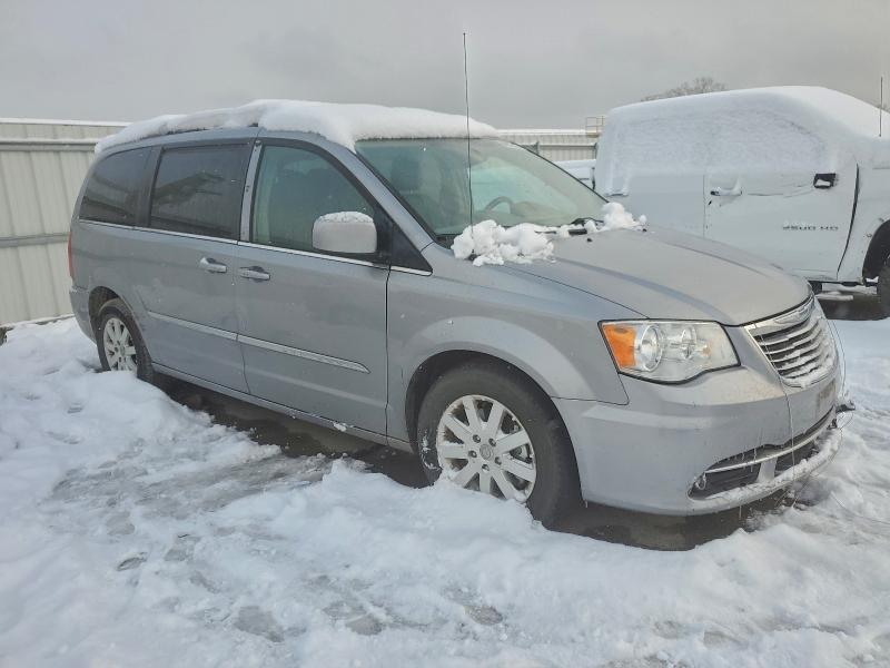 94927615 :رقم المزاد ، 2C4RC1BG2FR655015 vin ، 2015 Chrysler Town & Country مزاد بيع