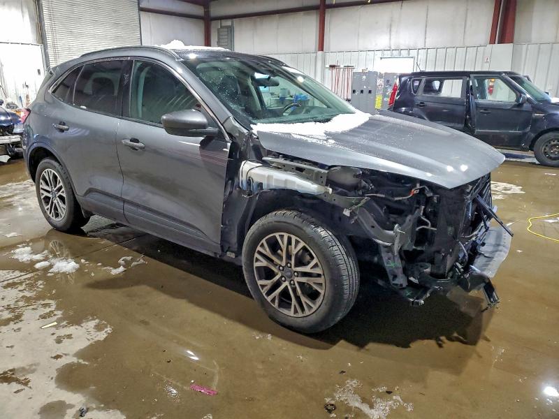 Продаж на аукціоні авто 2022 Ford Escape, vin: 1FMCU9H63NUB67334, номер лоту: 97973655