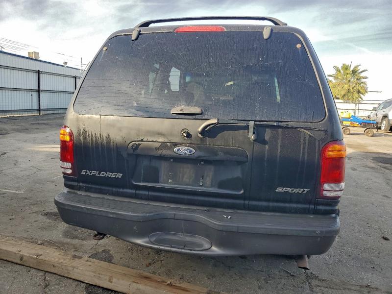 Продажа на аукционе авто 1998 Ford Explorer, vin: 1FMYU22E8WUB33145, номер лота: 96084455