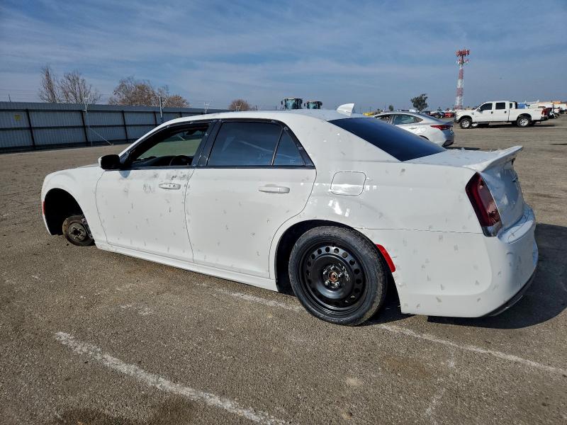 2016 Chrysler 300 მანქანა იყიდება აუქციონზე, vin: 2C3CCABT2GH208148, აუქციონის ნომერი: 95019225
