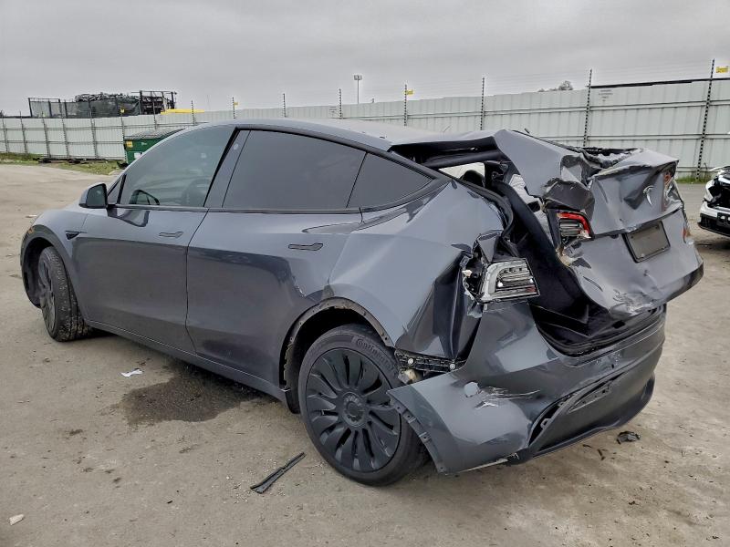 97030755 :رقم المزاد ، 5YJYGDEE1MF232852 vin ، 2021 Tesla Model Y مزاد بيع