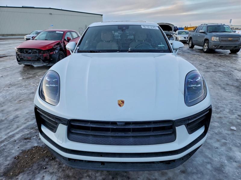 95101235 :رقم المزاد ، WP1AA2A50NLB11062 vin ، 2022 Porsche Macan مزاد بيع