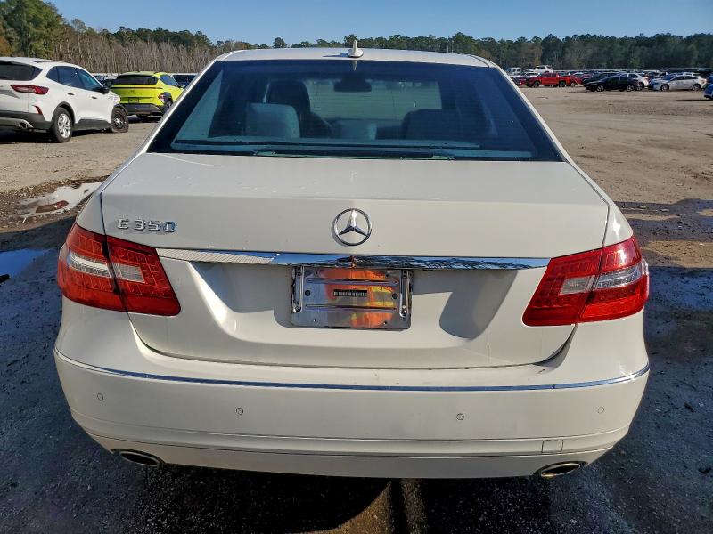 97087335 :رقم المزاد ، WDDHF5GBXAA128947 vin ، 2010 Mercedes-benz E مزاد بيع