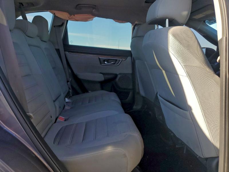 Продаж на аукціоні авто 2018 Honda Cr-v, vin: 7FARW2H51JE019438, номер лоту: 97222325