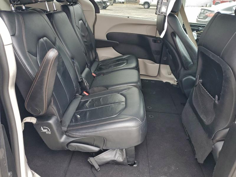 2017 Chrysler Pacifica T მანქანა იყიდება აუქციონზე, vin: 2C4RC1BG2HR820855, აუქციონის ნომერი: 97610605