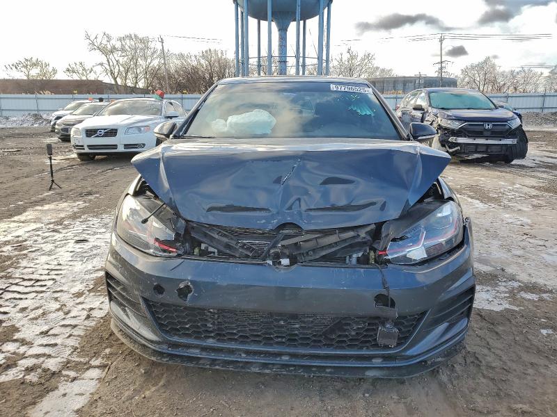 97796525 :رقم المزاد ، 3VW6T7AU8MM003983 vin ، 2021 Volkswagen Gti مزاد بيع