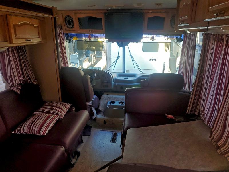 Продажа на аукционе авто 2002 Workhorse Custom Chassis Motorhome, vin: 5B4LP57G623345467, номер лота: 98150715