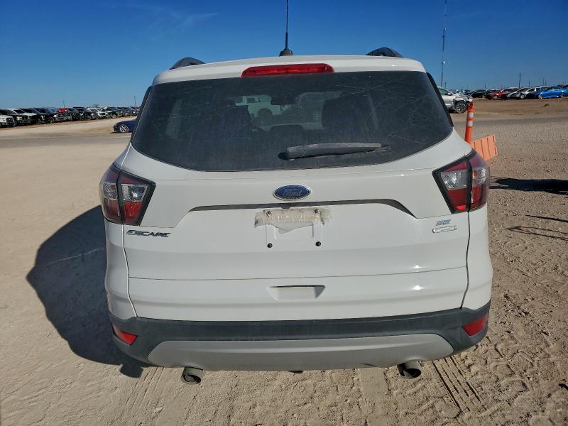 2018 Ford Escape მანქანა იყიდება აუქციონზე, vin: 1FMCU0GD7JUC61741, აუქციონის ნომერი: 96441205