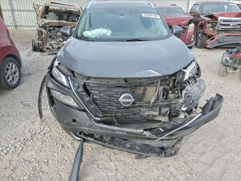 97529135 :رقم المزاد ، 5N1BT3CA2PC743396 vin ، 2023 Nissan Rogue مزاد بيع