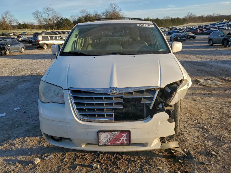 Продаж на аукціоні авто 2010 Chrysler Town & Country, vin: 2A4RR5D17AR132509, номер лоту: 95852665