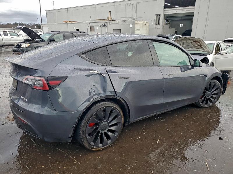 Продажа на аукционе авто 2022 Tesla Model Y, vin: 7SAYGDEF2NF339969, номер лота: 97540095
