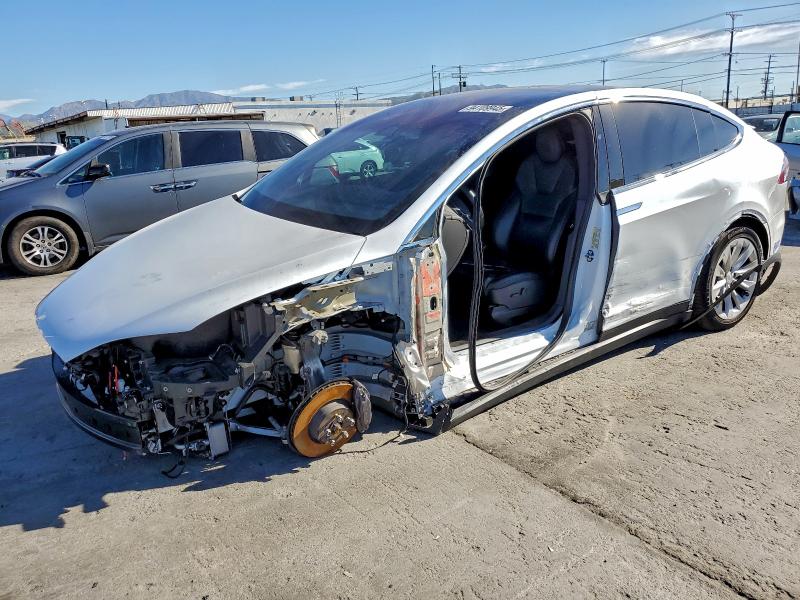94109945 :رقم المزاد ، 5YJXCDE24MF321599 vin ، 2021 Tesla Model X مزاد بيع