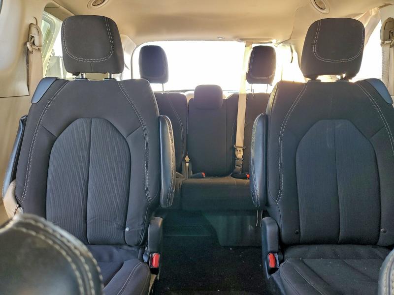 95793395 :رقم المزاد ، 2C4RC1CG4NR166127 vin ، 2022 Chrysler Voyager مزاد بيع