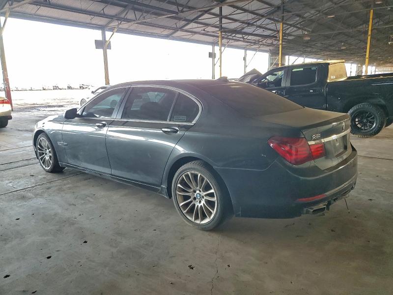 2013 Bmw 750 მანქანა იყიდება აუქციონზე, vin: WBAYF8C59DD140065, აუქციონის ნომერი: 98373035