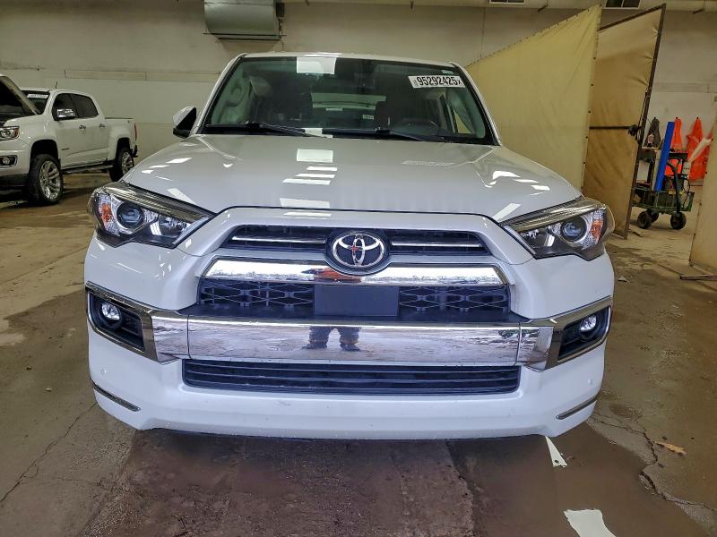 95292425 :رقم المزاد ، JTEKU5JR4M5938367 vin ، 2021 Toyota 4runner مزاد بيع