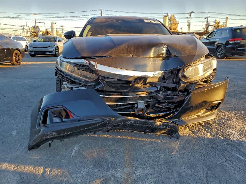 96001745 :رقم المزاد ، 1HGCV3F46MA001892 vin ، 2021 Honda Accord مزاد بيع