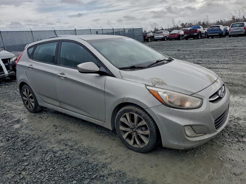 2015 Hyundai Accent მანქანა იყიდება აუქციონზე, vin: KMHCT5AE7FU225718, აუქციონის ნომერი: 97126725