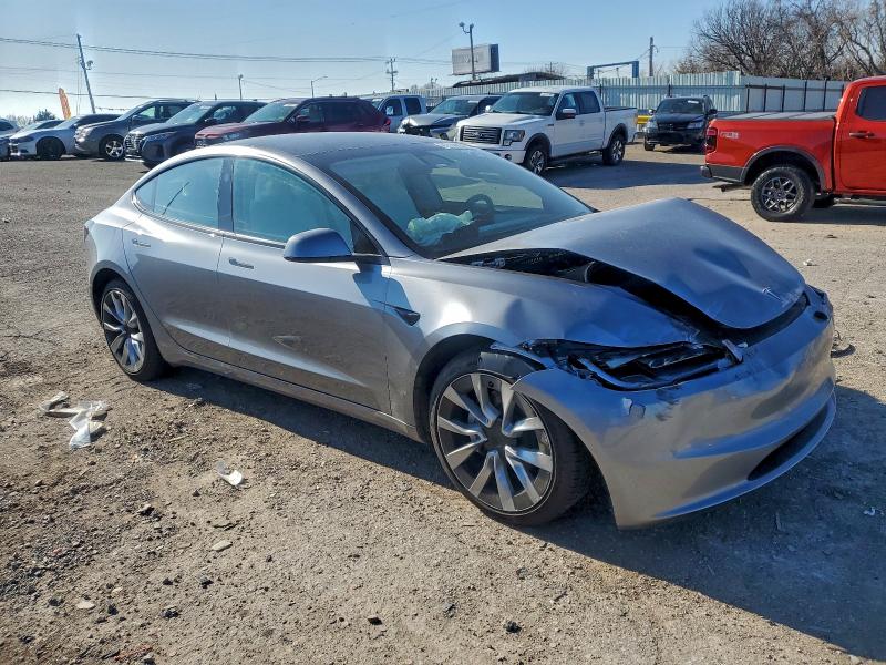 2025 Tesla Model 3 მანქანა იყიდება აუქციონზე, vin: 5YJ3E1EA2SF076409, აუქციონის ნომერი: 95768125
